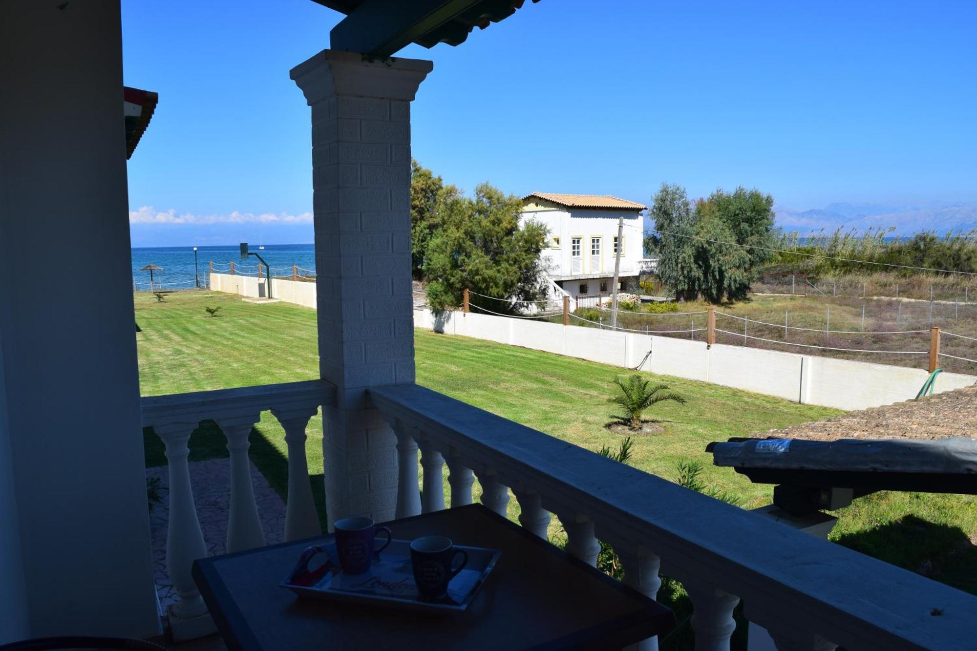 S&C Kosmos Beach Resort Roda  Exterior photo