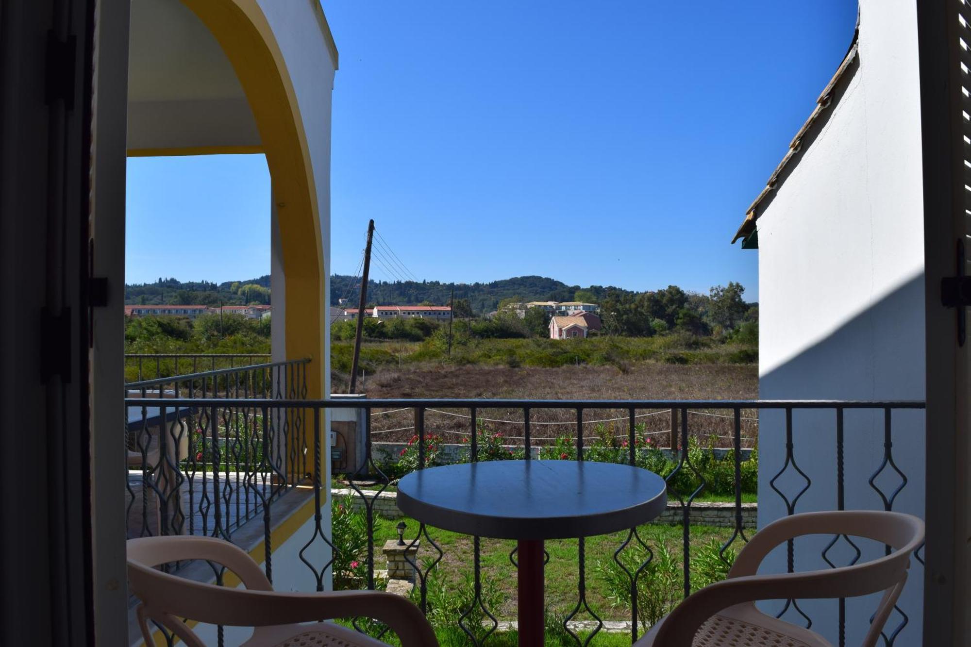 S&C Kosmos Beach Resort Roda  Exterior photo